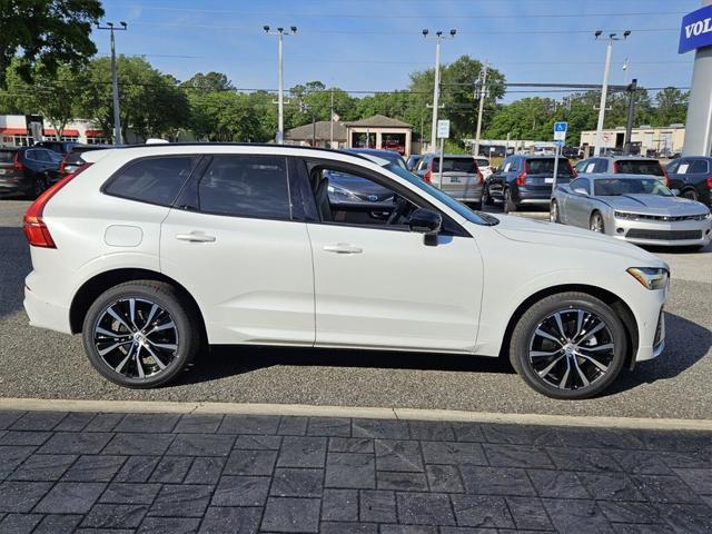 new 2025 Volvo XC60 car