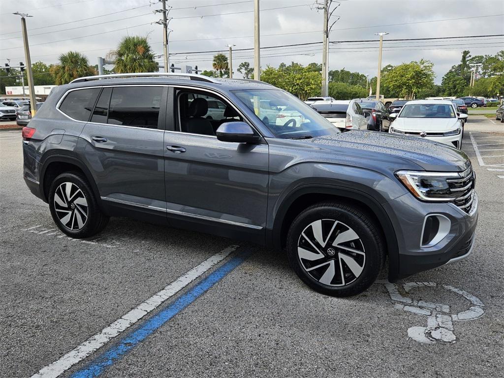 new 2025 Volkswagen Atlas car, priced at $51,084