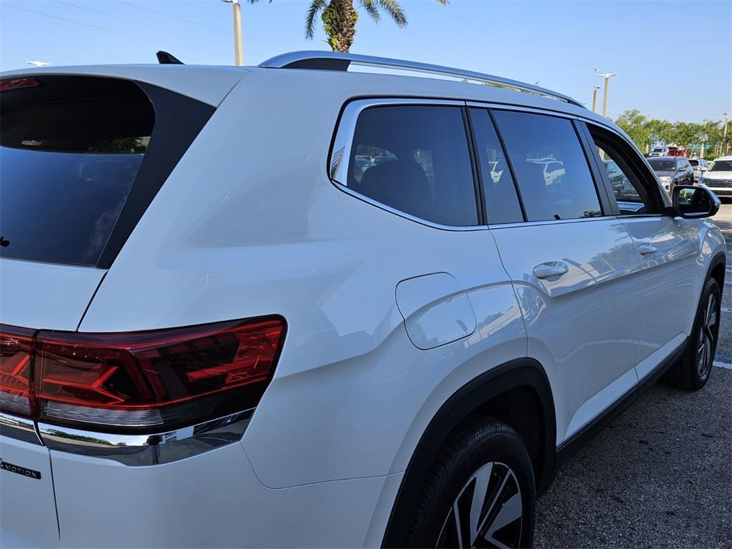 new 2025 Volkswagen Atlas car, priced at $49,011