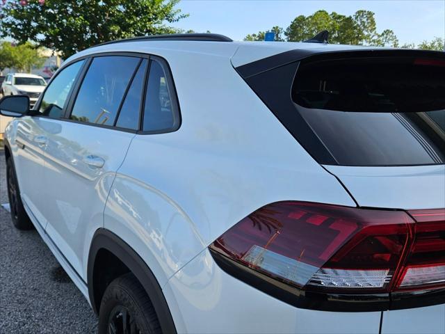 new 2025 Volkswagen Atlas Cross Sport car, priced at $52,416