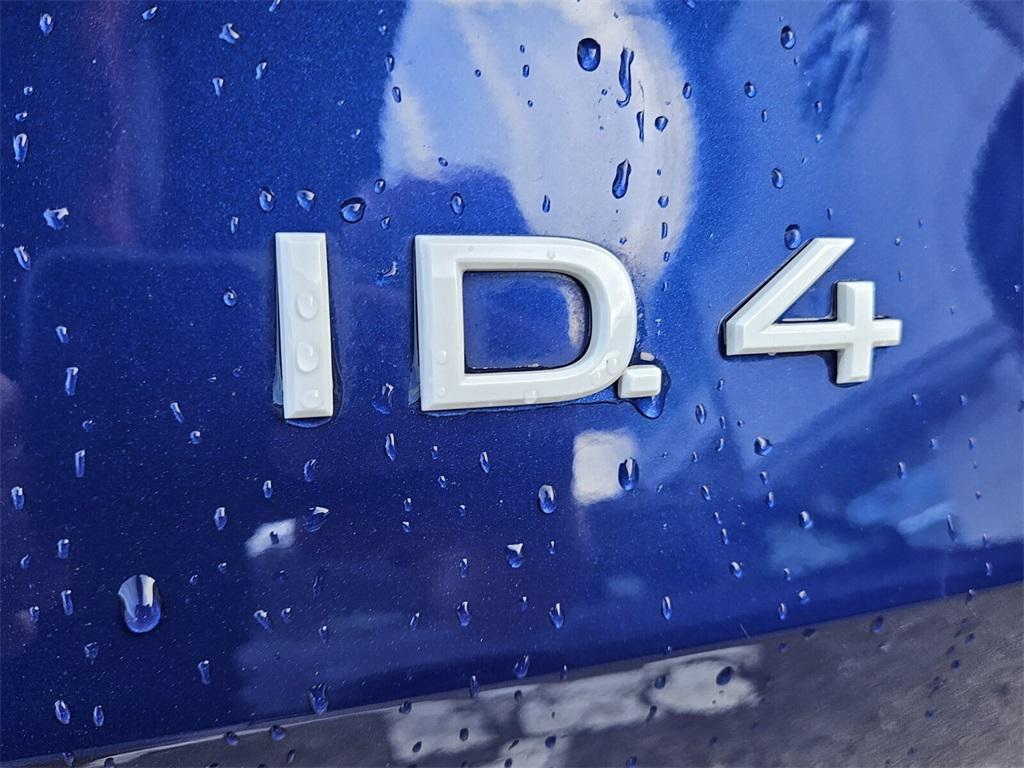 used 2022 Volkswagen ID.4 car, priced at $21,995