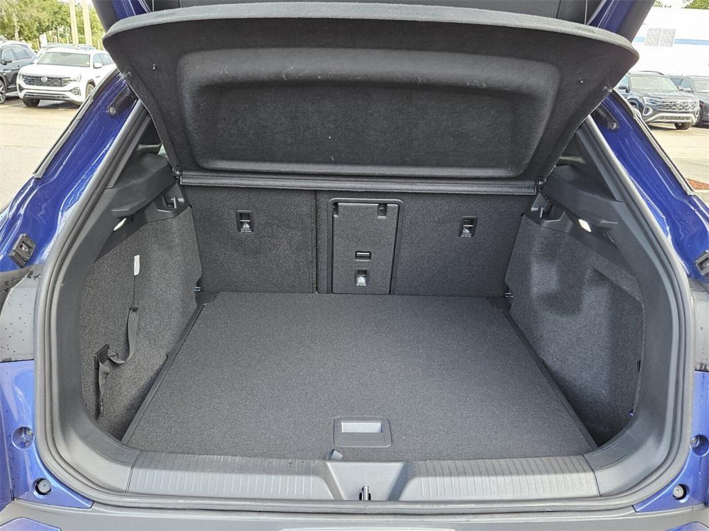 used 2022 Volkswagen ID.4 car, priced at $21,995