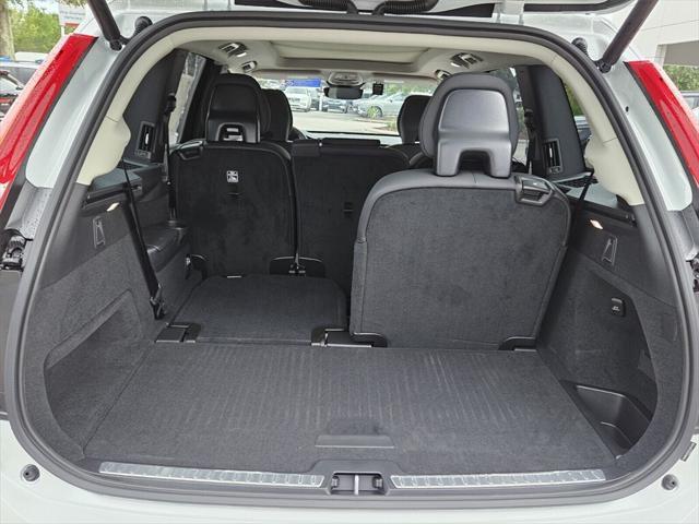 new 2025 Volvo XC90 car, priced at $66,075