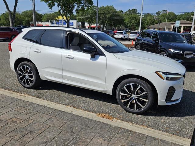 new 2025 Volvo XC60 car