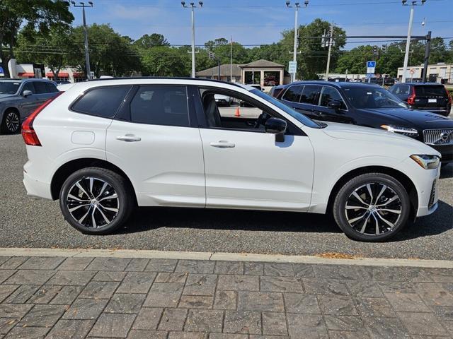 new 2025 Volvo XC60 car