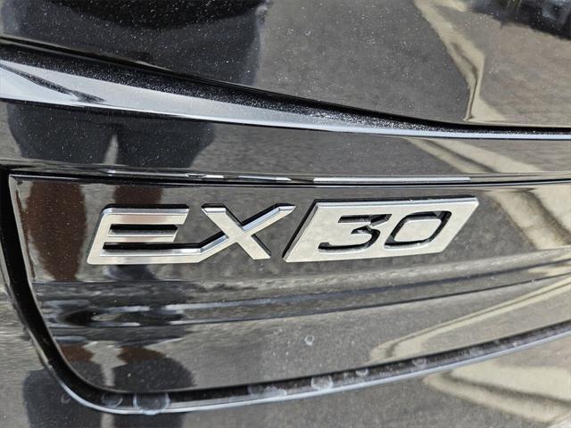 new 2025 Volvo EX30 car