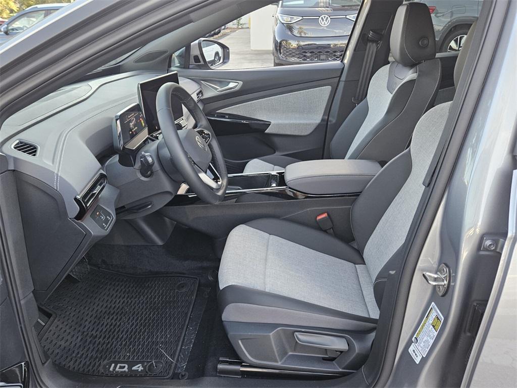 new 2025 Volkswagen ID.4 car, priced at $45,270