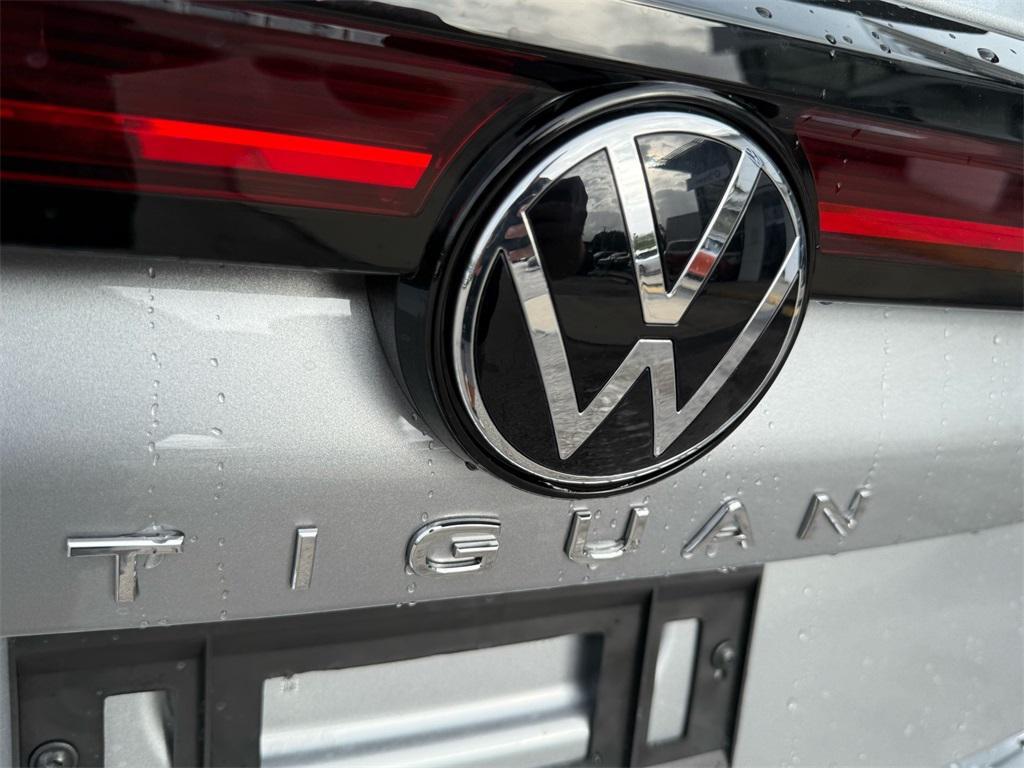 new 2025 Volkswagen Tiguan car, priced at $35,447