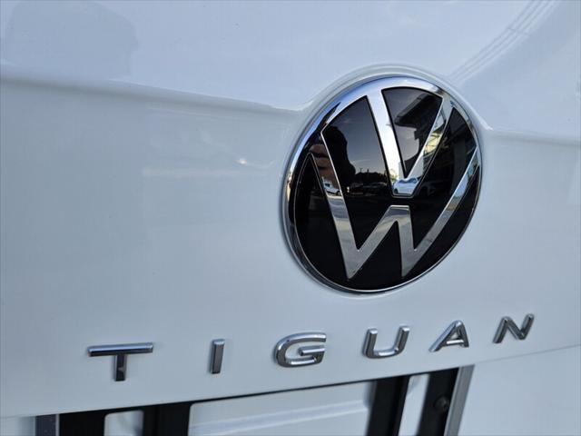 new 2024 Volkswagen Tiguan car, priced at $31,291