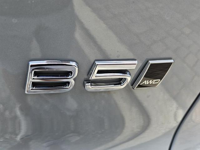 new 2025 Volvo XC40 car