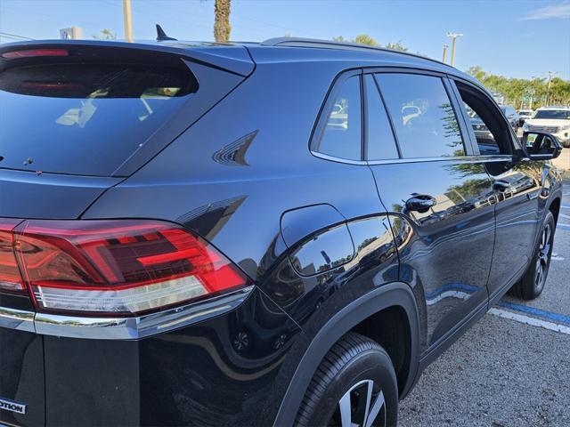 used 2022 Volkswagen Atlas Cross Sport car, priced at $22,395