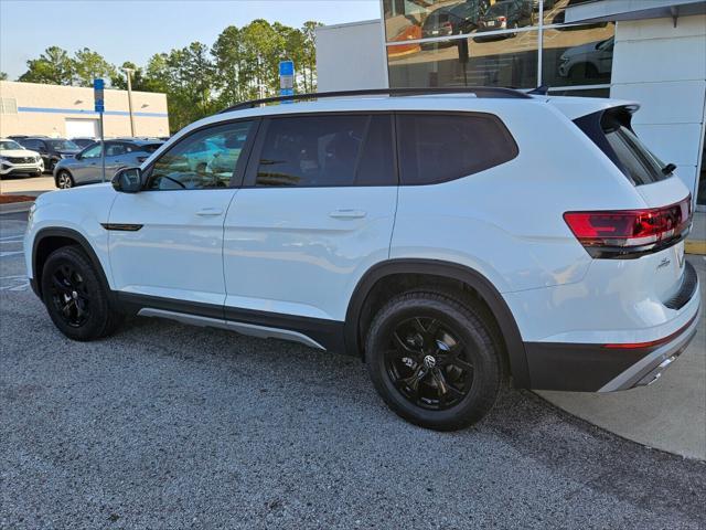 new 2025 Volkswagen Atlas car, priced at $50,341