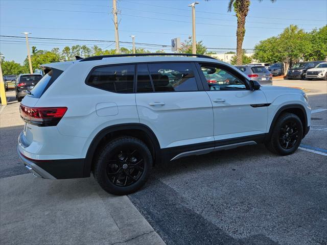 new 2025 Volkswagen Atlas car, priced at $50,341