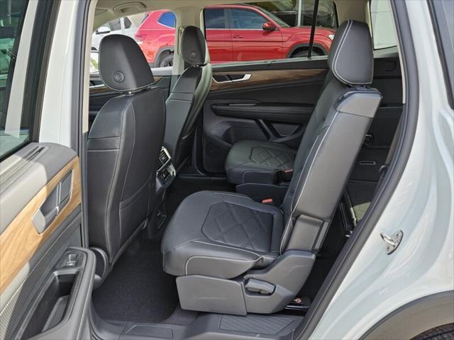 new 2025 Volkswagen Atlas car, priced at $47,095