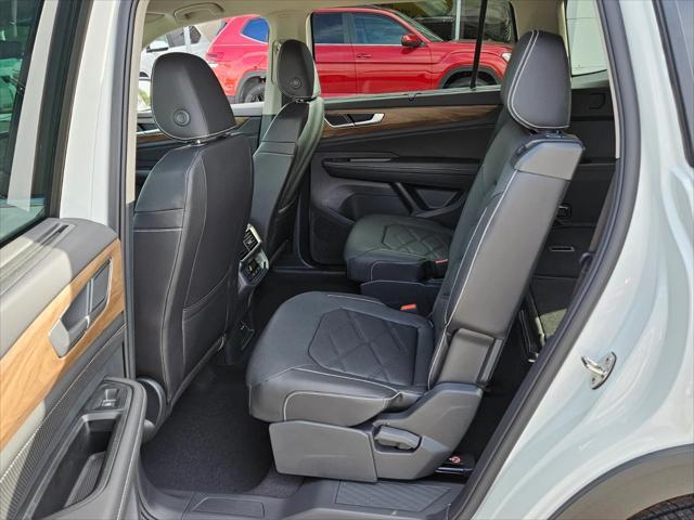 new 2025 Volkswagen Atlas car, priced at $47,095