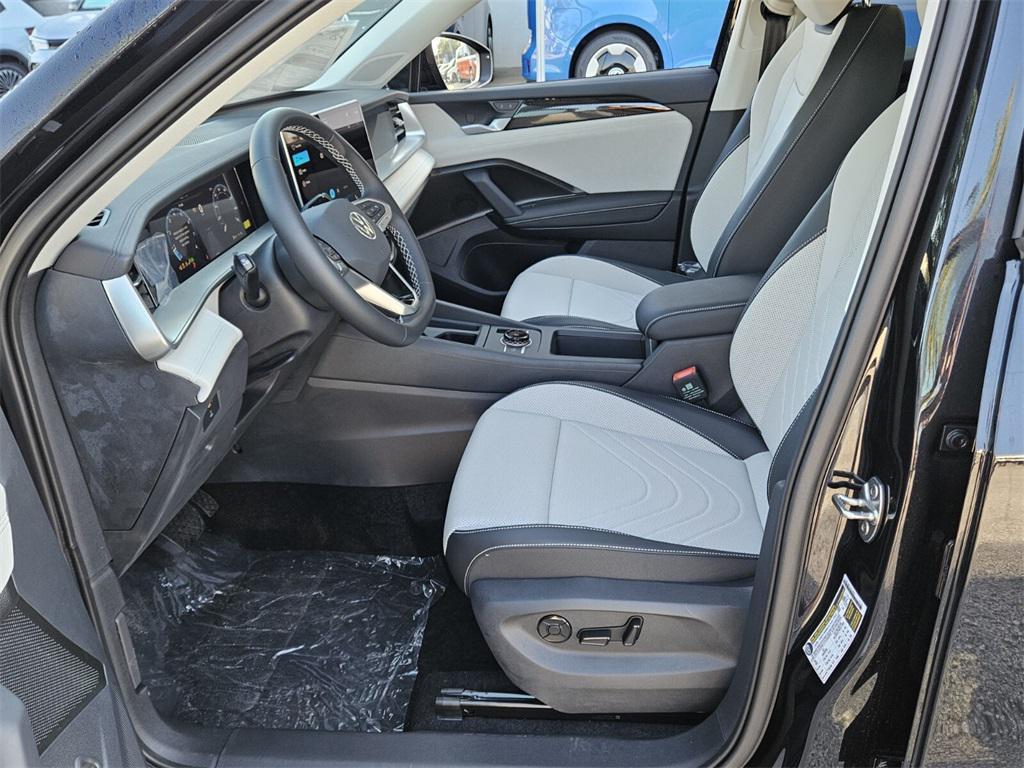 new 2025 Volkswagen Tiguan car, priced at $35,859