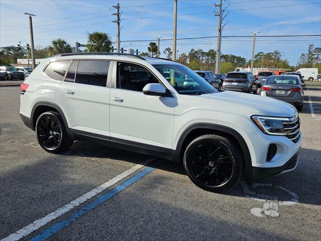 new 2025 Volkswagen Atlas car, priced at $49,010