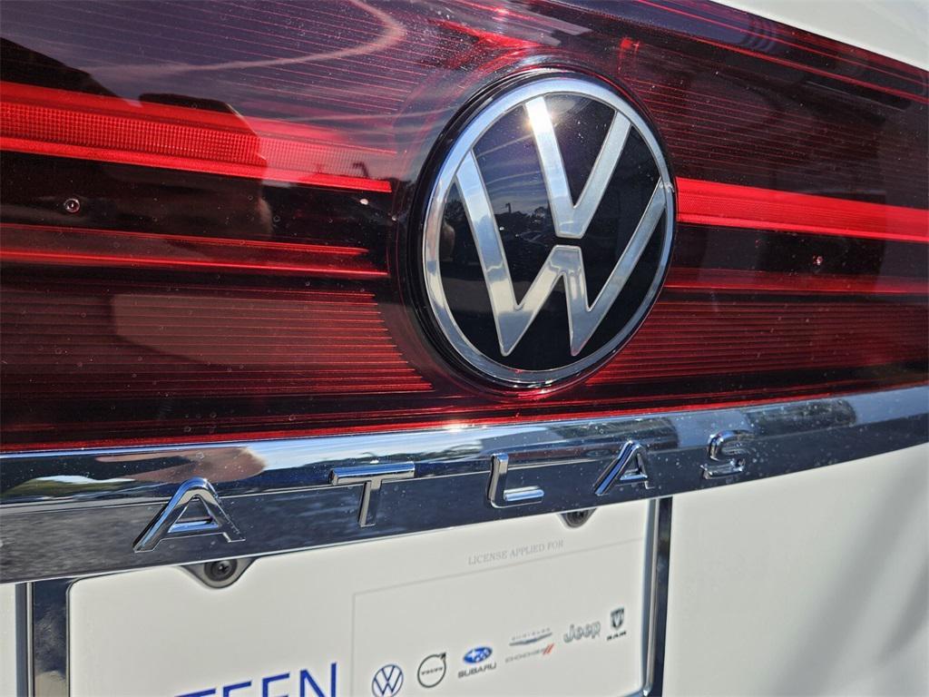 new 2026 Volkswagen Atlas Cross Sport car