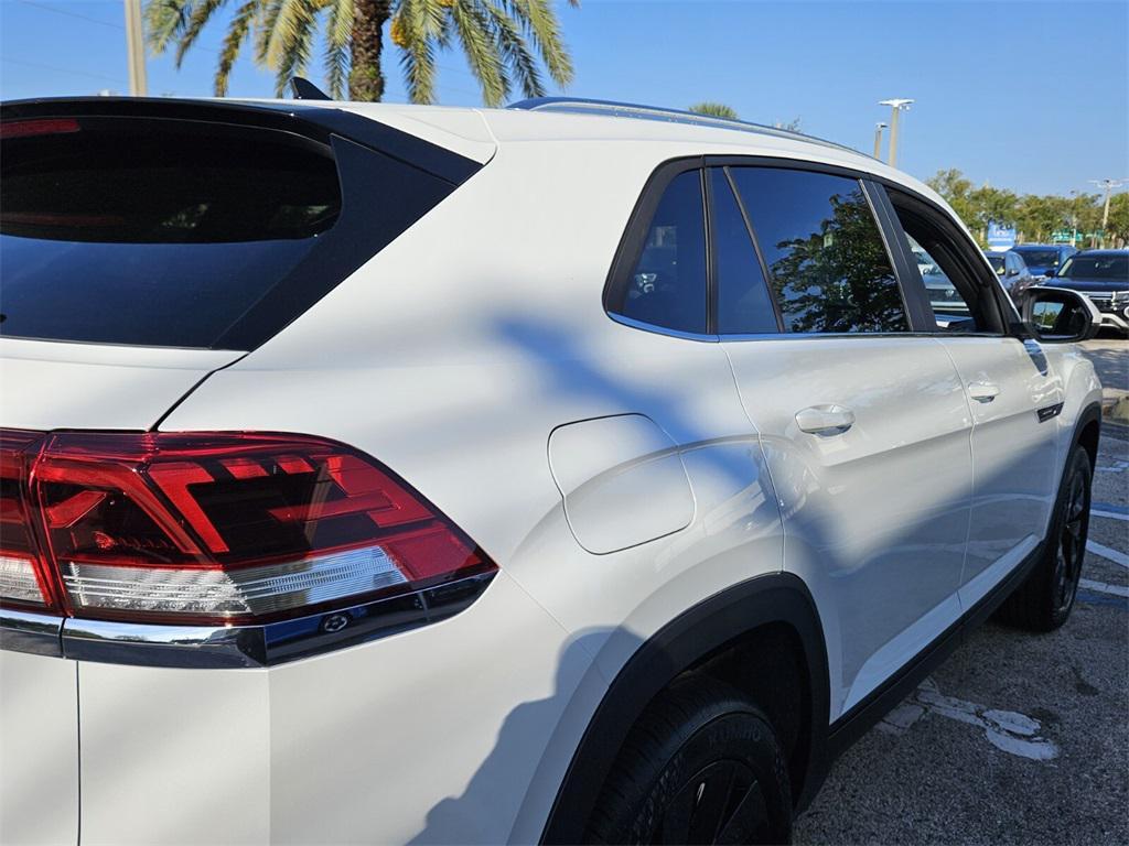 new 2026 Volkswagen Atlas Cross Sport car