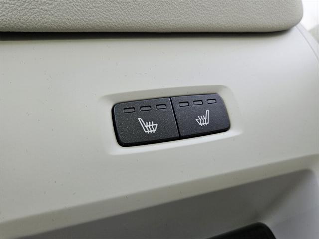 new 2025 Volvo XC60 car