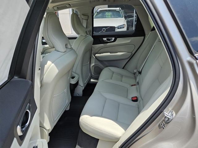 new 2025 Volvo XC60 car