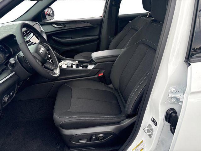 new 2025 Jeep Grand Cherokee car, priced at $38,320