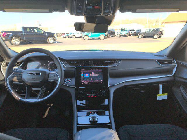 new 2025 Jeep Grand Cherokee L car, priced at $38,715