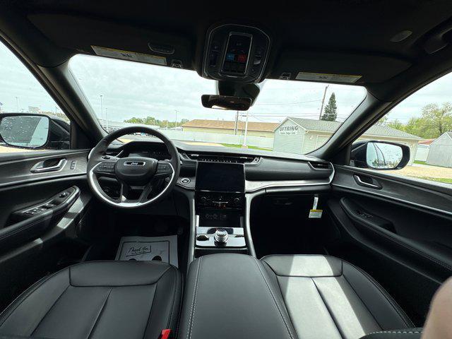 new 2025 Jeep Grand Cherokee L car, priced at $44,355