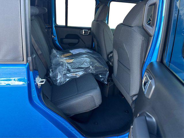 new 2026 Jeep Gladiator car, priced at $43,225