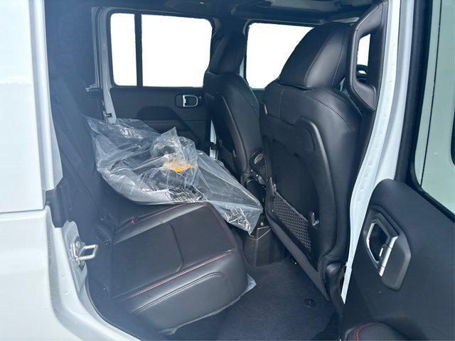 new 2025 Jeep Gladiator car, priced at $55,265
