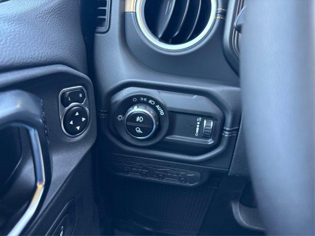 new 2025 Jeep Gladiator car, priced at $50,623