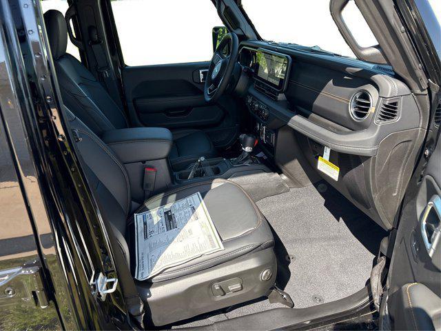 new 2025 Jeep Gladiator car, priced at $45,327