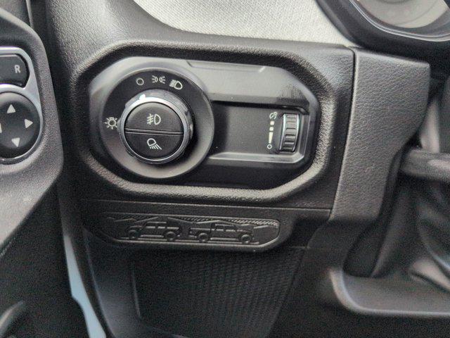 new 2025 Jeep Gladiator car, priced at $40,085