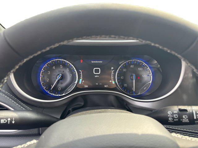new 2025 Chrysler Pacifica car, priced at $45,260