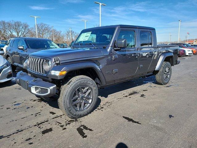 new 2024 Jeep Gladiator car, priced at $45,531