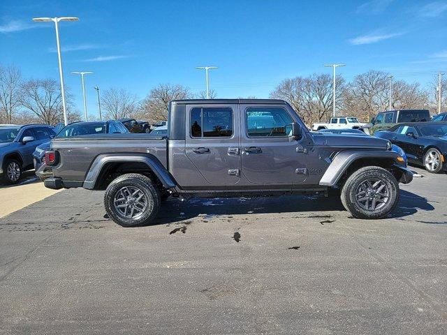 new 2024 Jeep Gladiator car, priced at $45,531