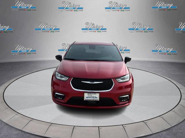 new 2025 Chrysler Pacifica car, priced at $38,940