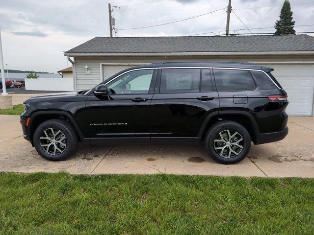 new 2024 Jeep Grand Cherokee L car, priced at $54,431