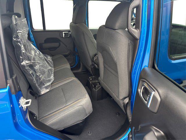 new 2025 Jeep Gladiator car, priced at $43,645