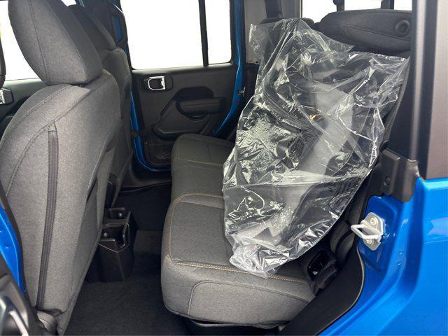 new 2025 Jeep Gladiator car, priced at $43,645