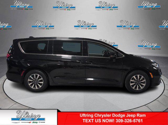 used 2022 Chrysler Pacifica Hybrid car, priced at $26,707