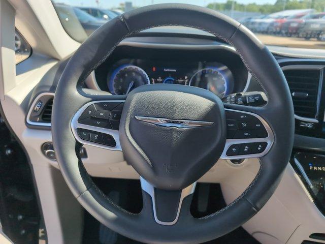 used 2022 Chrysler Pacifica car, priced at $26,962