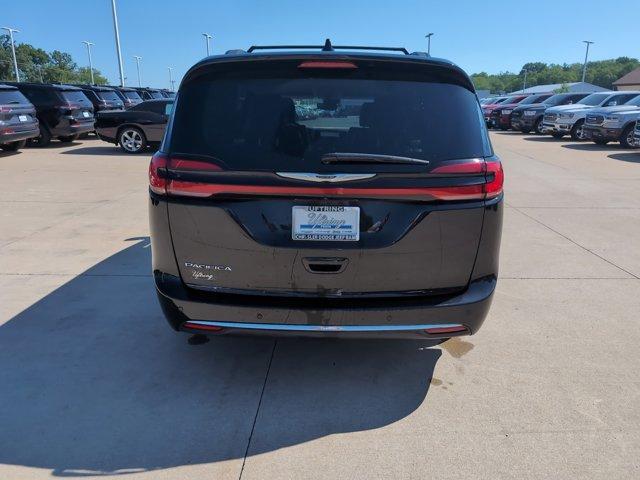 used 2022 Chrysler Pacifica car, priced at $26,962