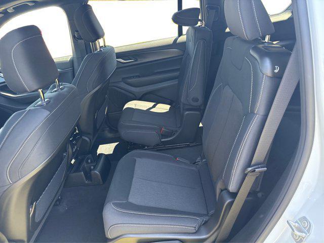 new 2025 Jeep Grand Cherokee L car, priced at $41,320