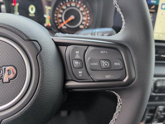 new 2025 Jeep Gladiator car, priced at $40,450