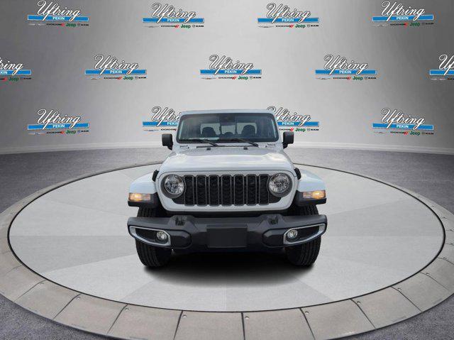 new 2025 Jeep Gladiator car, priced at $41,450