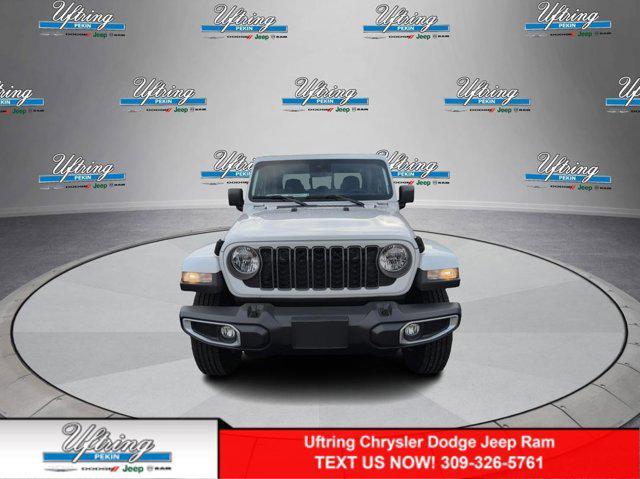 new 2025 Jeep Gladiator car, priced at $43,950