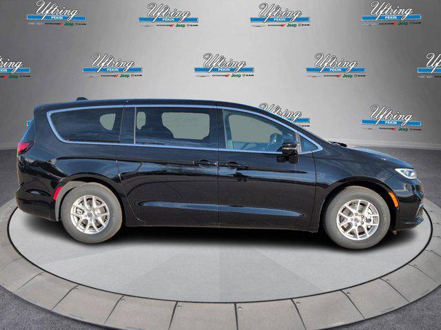 new 2025 Chrysler Pacifica car, priced at $43,070