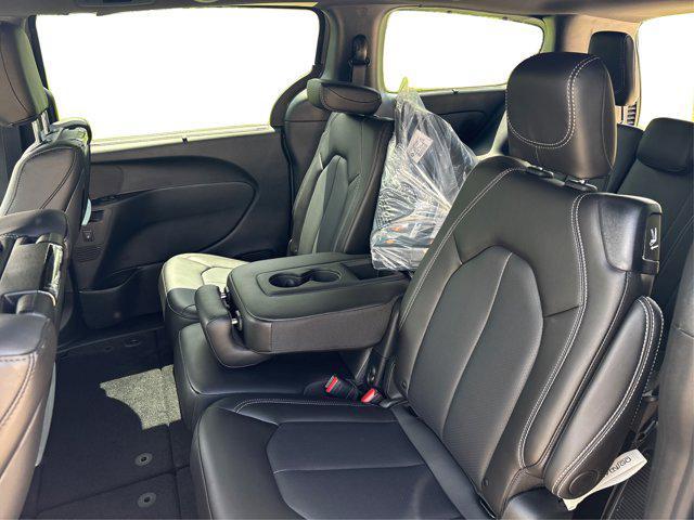 new 2025 Chrysler Pacifica car, priced at $44,760