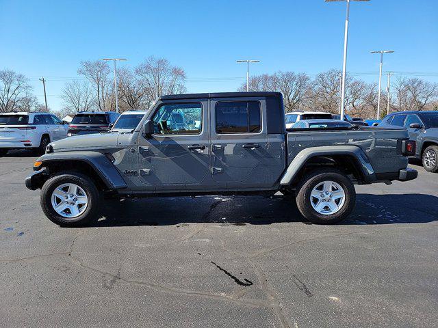 used 2022 Jeep Gladiator car, priced at $32,577